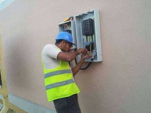معلم كهربائي بجدة