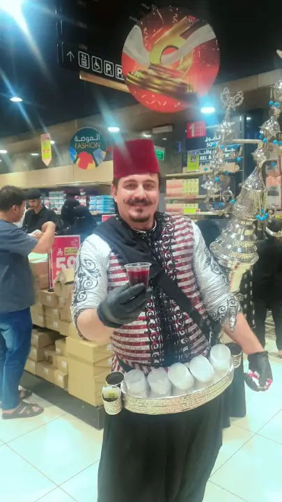 صبابين زمزم, زمازمة, صبابين تمر, صبابين عصير توت